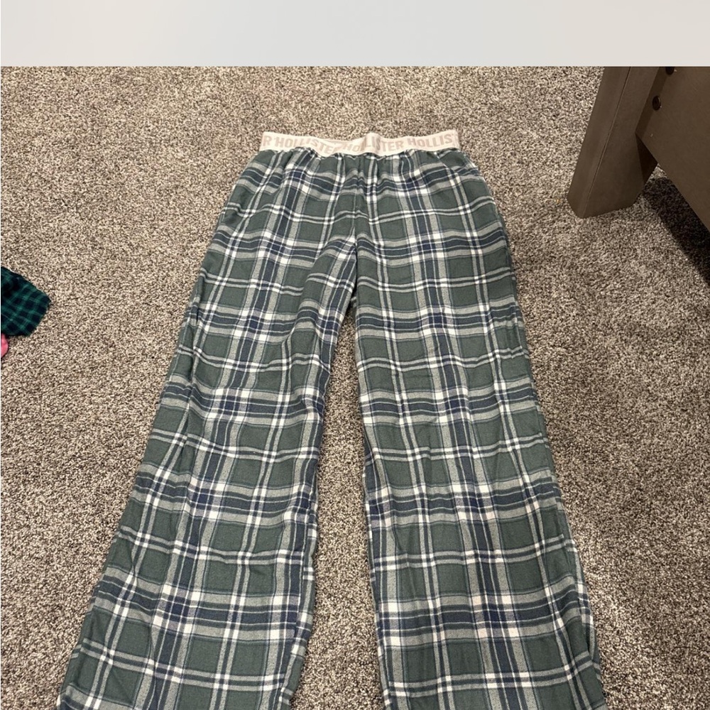 Hollister Green Plaid Pajama Pants